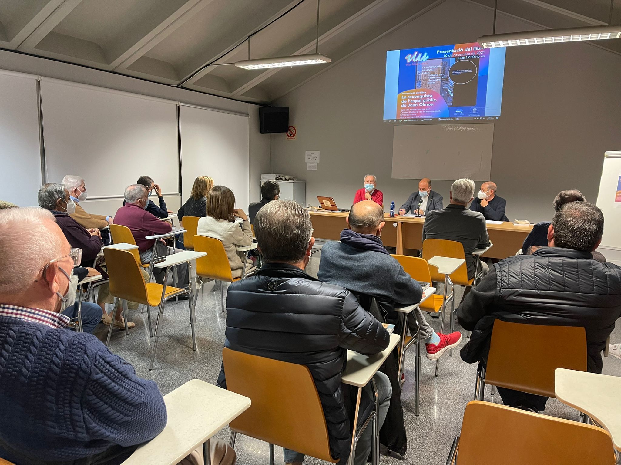  Presentación del libro “La reconquista de l’espai públic. València, els nostres carrers i les nostres places” del autor Joan Olmos Lloréns