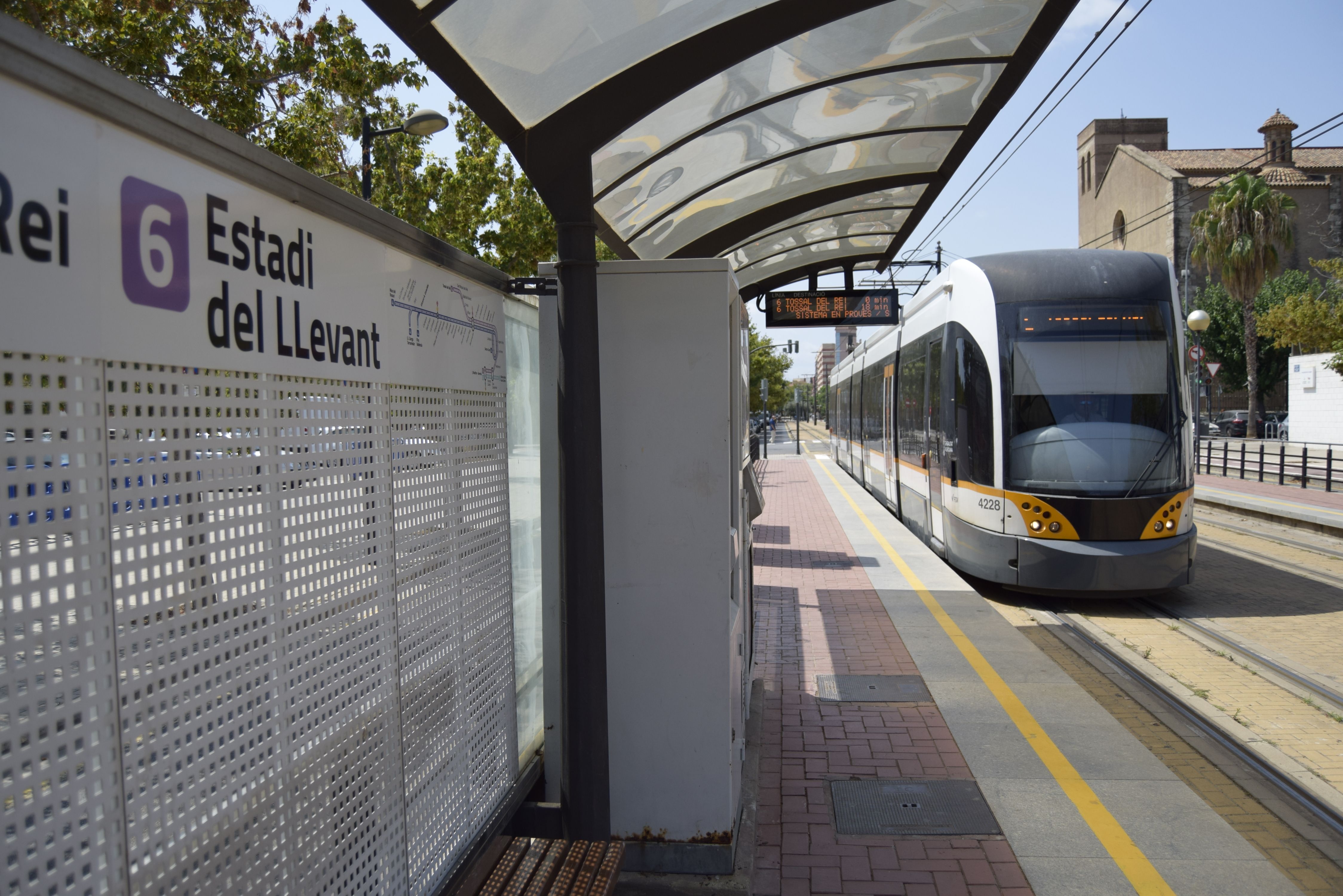 Parada de metro del estadio del Levante