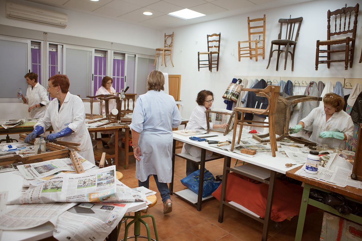 Taller restauración de muebles de Torrent