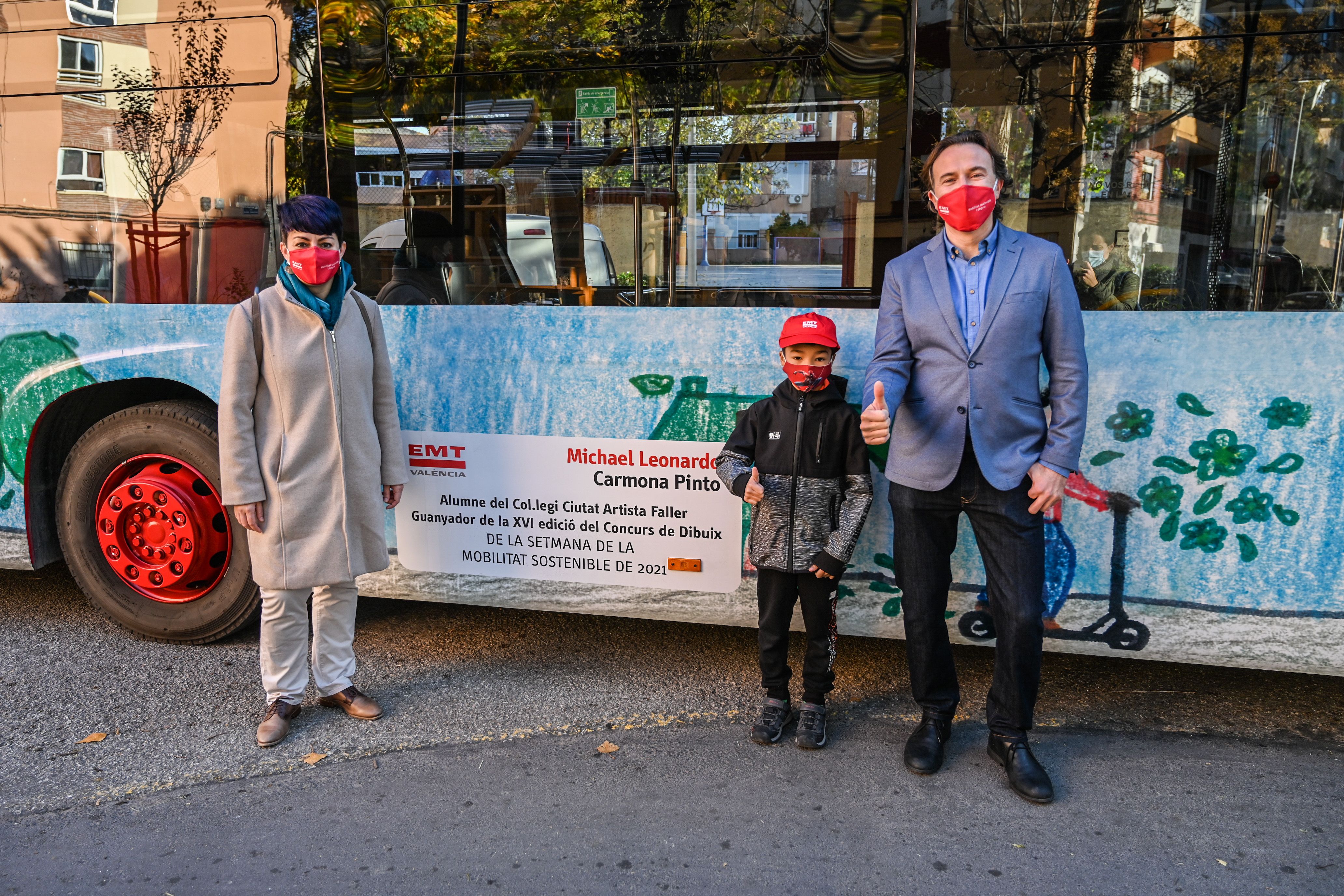 Premis concurs dibuix EMT. Guanyador disseny exterior.