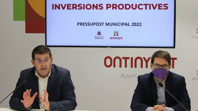 El alcalde, Jorge Rodríguez, y el concejal de Territorio, Joan Sanchis