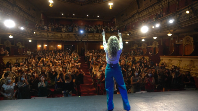 La psicóloga Silvia Congost durante una de sus funciones