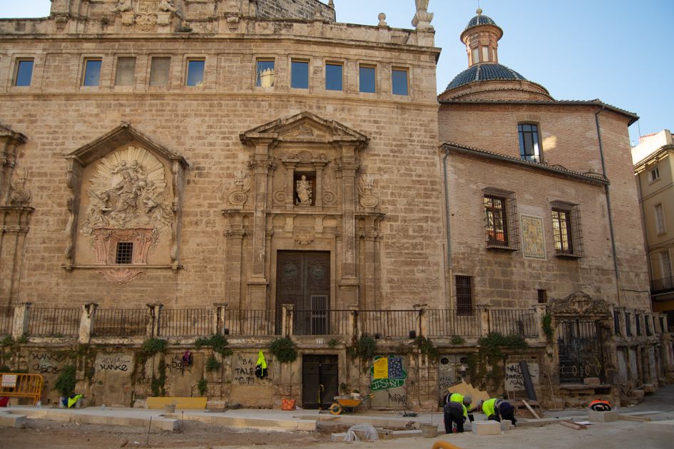 Obras en el entorno de Les Covetes de Sant Joan - Luna Mata