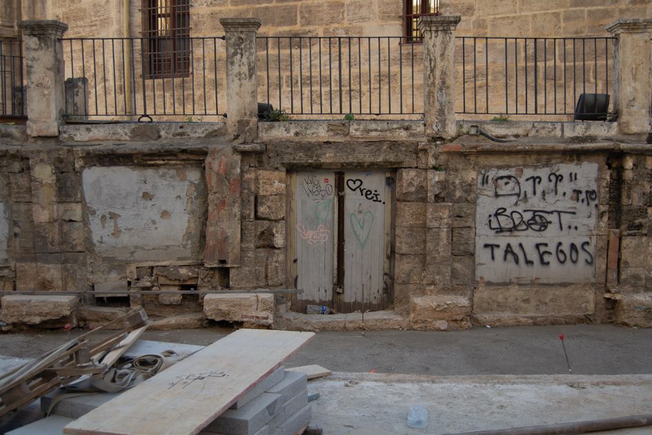 Obras en el entorno de Les Covetes de Sant Joan - Luna Mata
