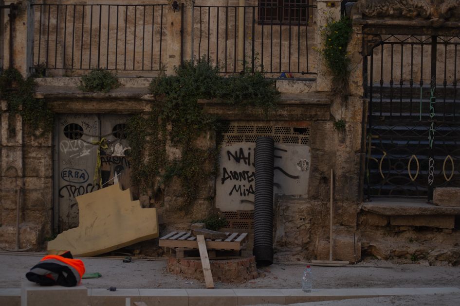 Obras en el entorno de Les Covetes de Sant Joan - Luna Mata
