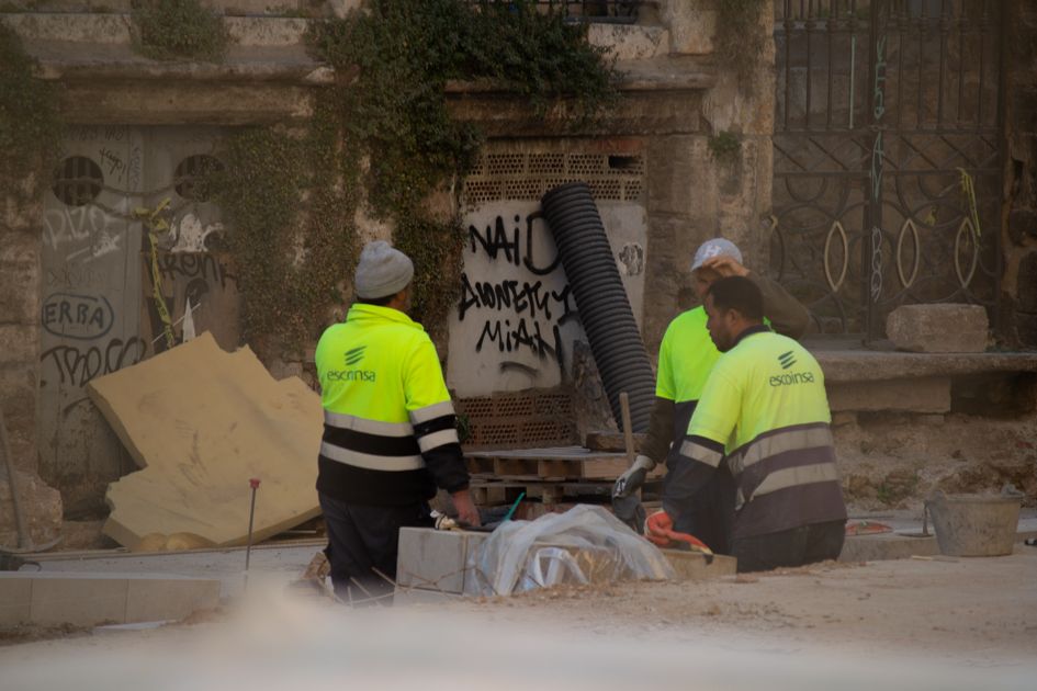 Obras en el entorno de Les Covetes de Sant Joan - Luna Mata