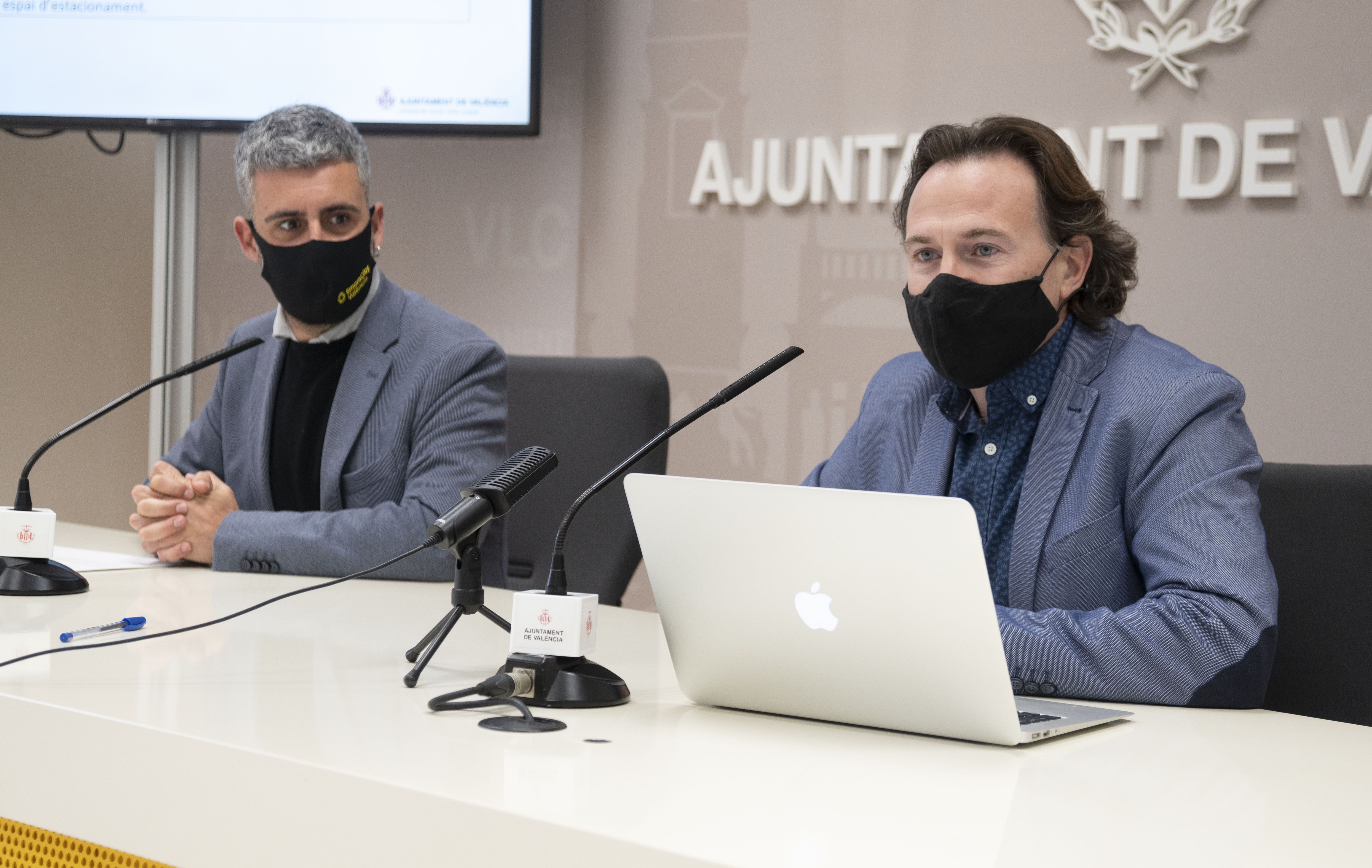 Els regidors Giuseppe Grezzi i Pere Fuset