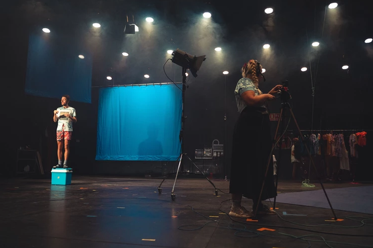 Representació de la funció "Explore el jardín de los Cárpatos"