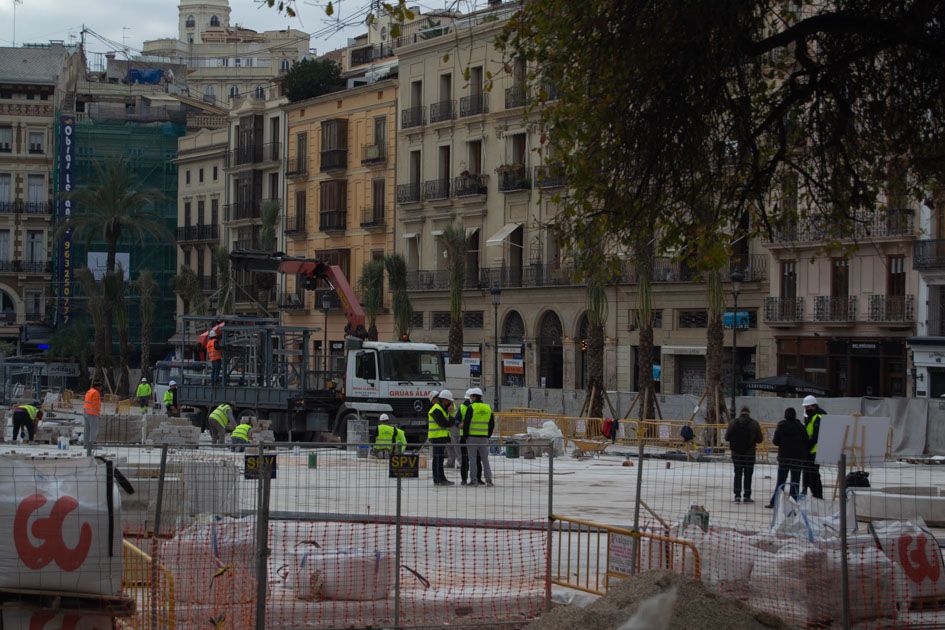 Obras en la plaza de la Reina de Valencia - Luna Mata