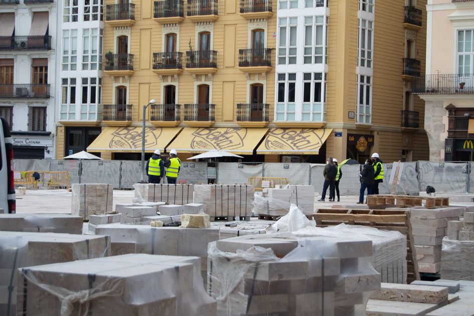 Obras en la plaza de la Reina de Valencia - Luna Mata