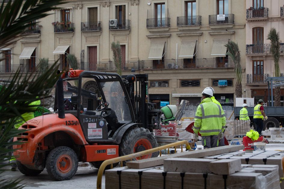 Obras en la plaza de la Reina de Valencia - Luna Mata