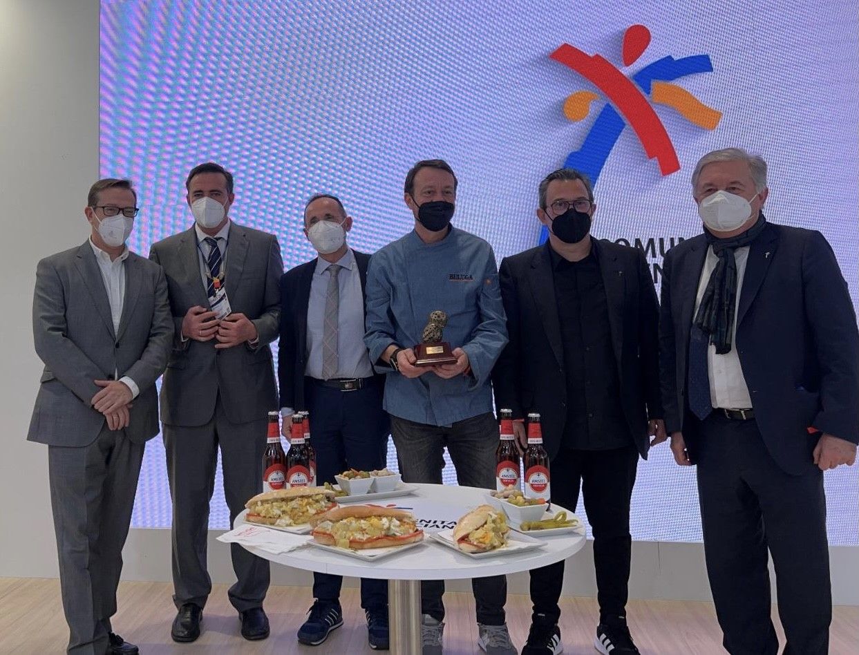 Presentación del bocadillo Quart de Poblet en Fitur