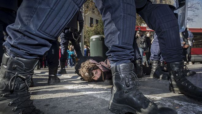 Actuacions policials durant les protestes estudiantils. Imatge: Miguel Lorenzo
