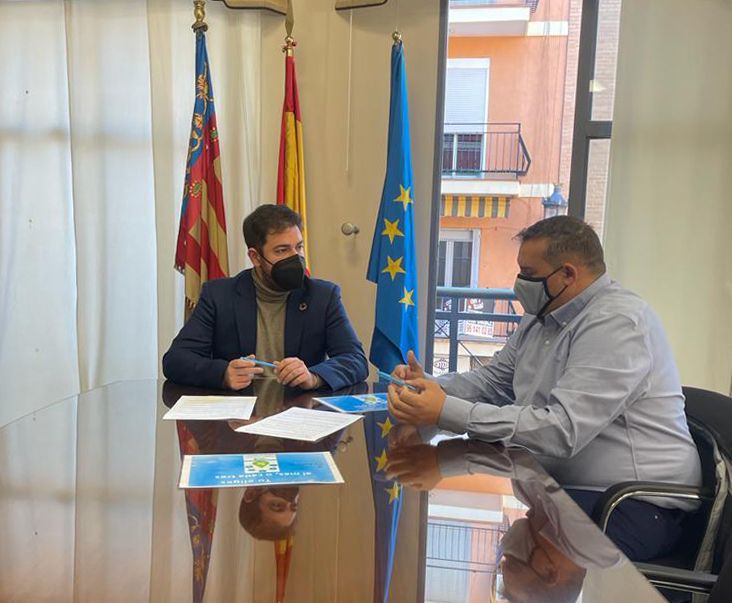 Reunión en el Ayuntamiento de Rafelbunyol para poner en marcha la nueva campaña de aguas