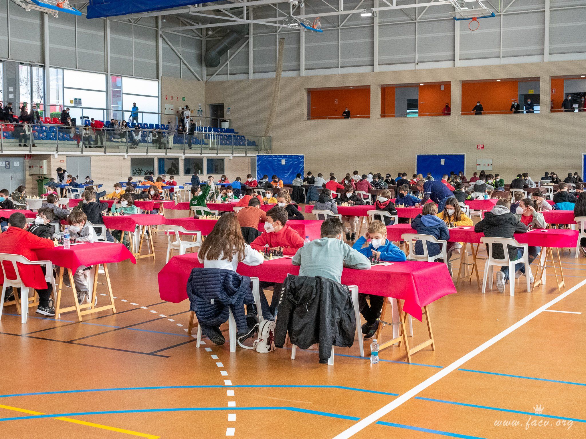 Campeonato Provincial por Edades de Ajedrez en el Pabellón Polideportivo Municipal de Almussafes