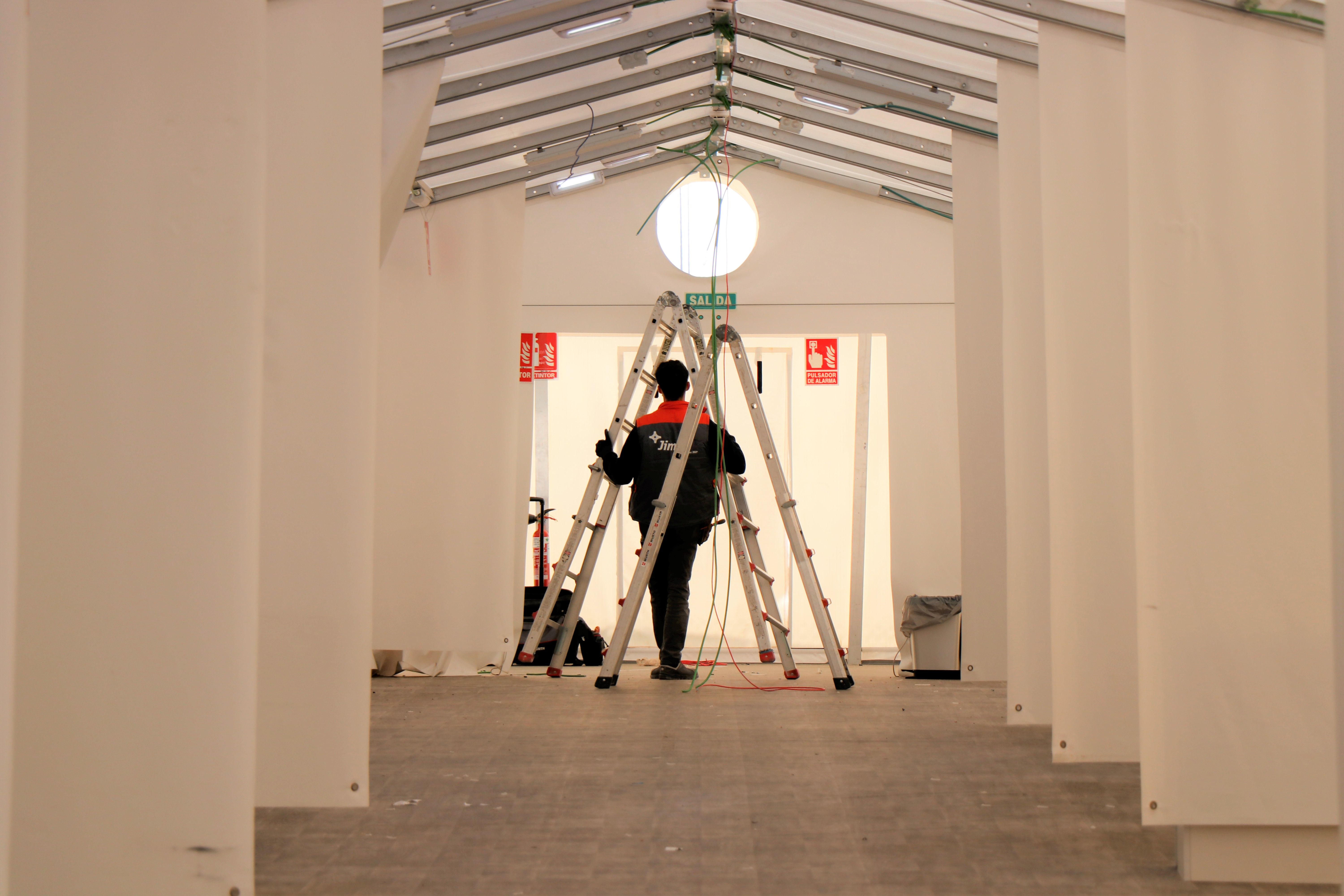 Comença el desmuntatge de l'hospital de campanya de La Fe