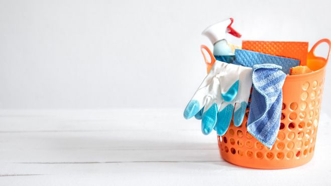 Conjunt de productes de neteja per a la llar