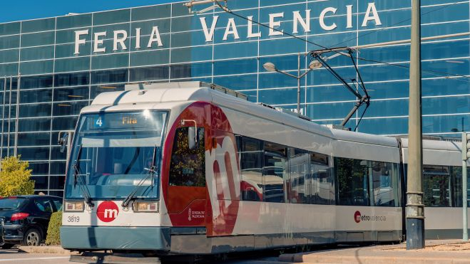 Un comboi de Metrovalencia a Fira València
