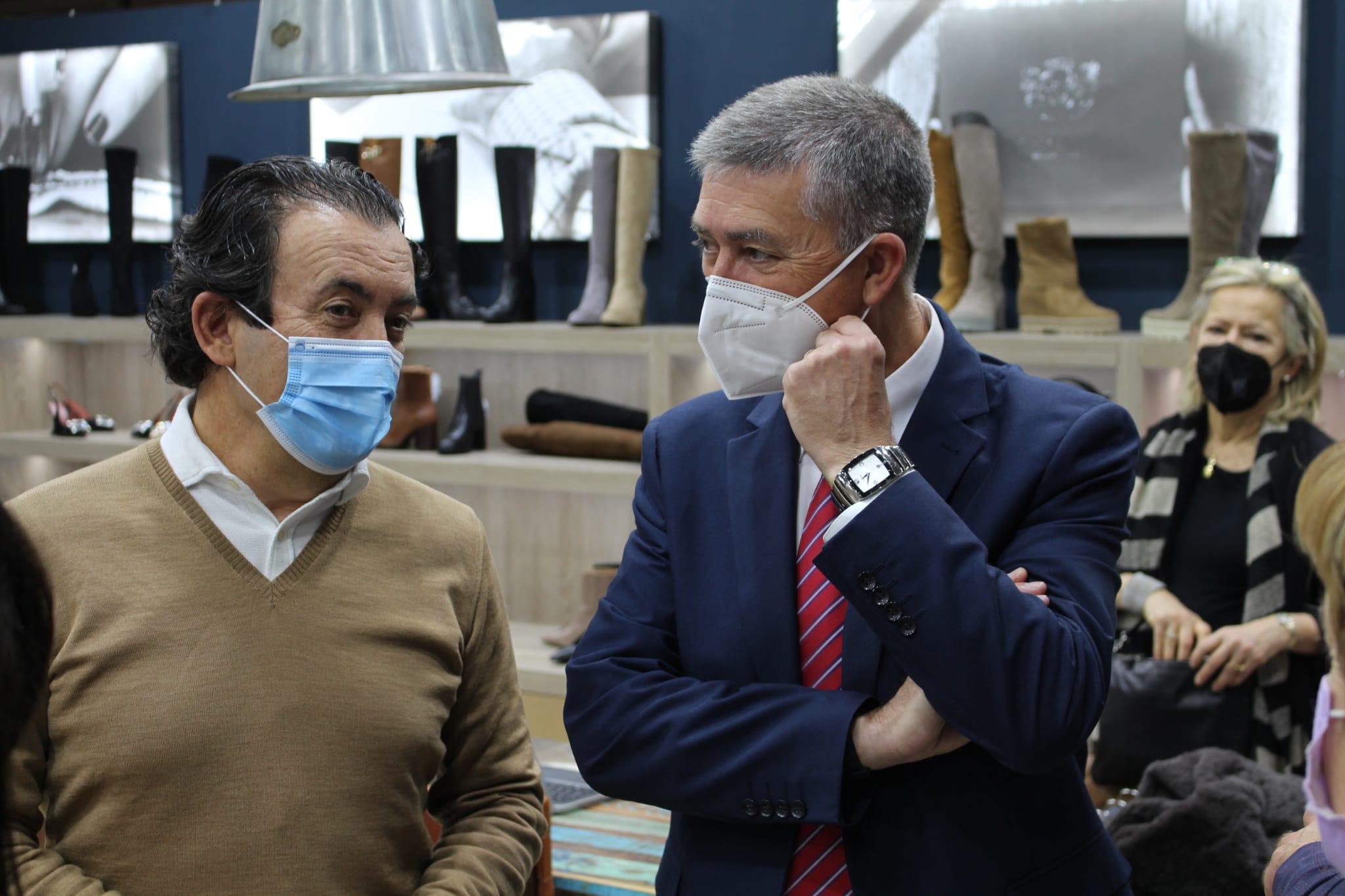 El conseller d'Economia Sostenible, Sectors Productius, Comerç i Treball, Rafa Climent, a la MICAM 2022