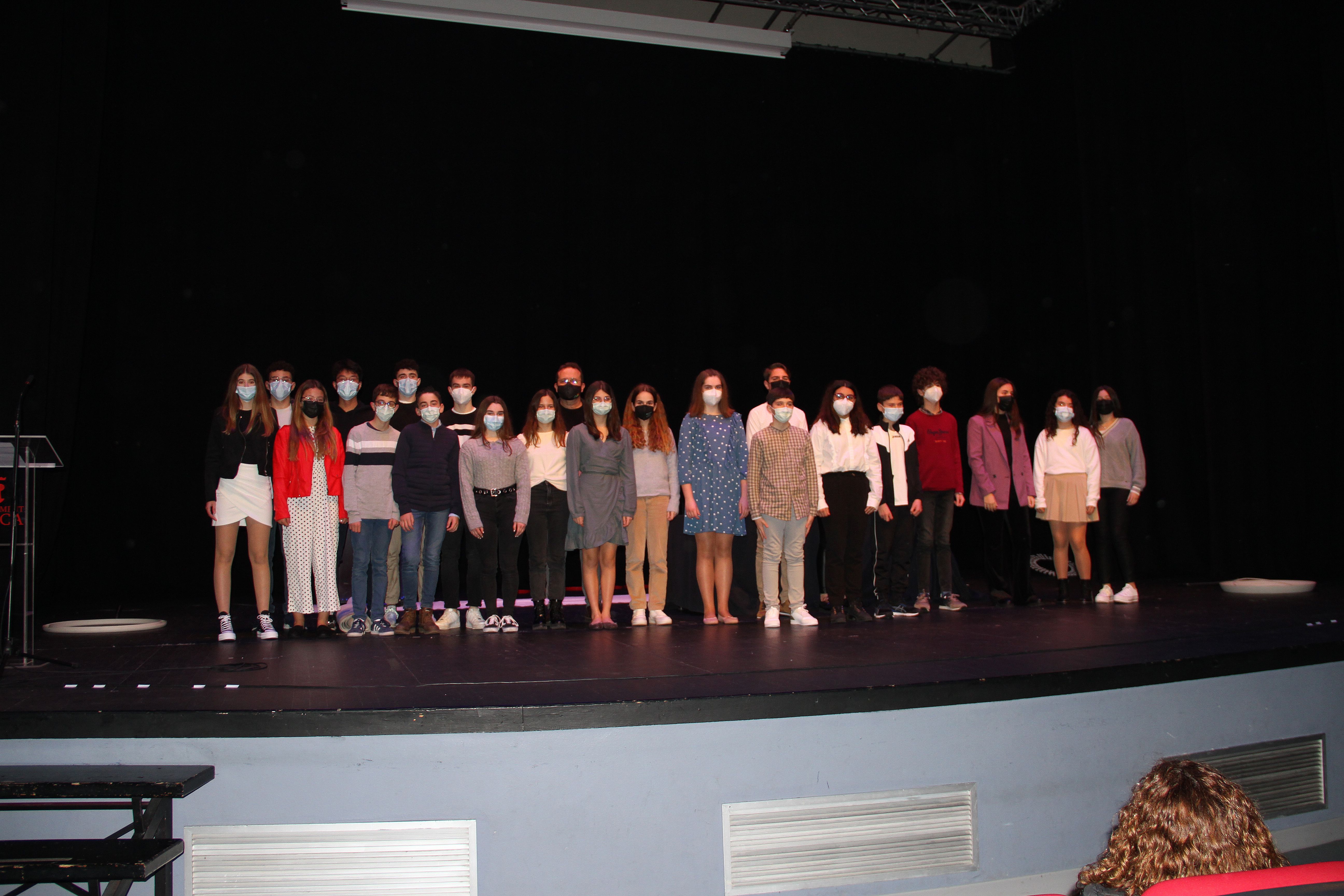 Alumnos y alumnas reconocidos por los Premios Extraordinarios al Rendimiento Académico que otorga el Ayuntamiento de Sueca