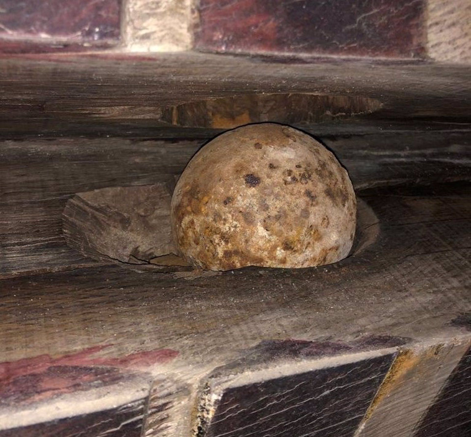 Una de les boles de canó 