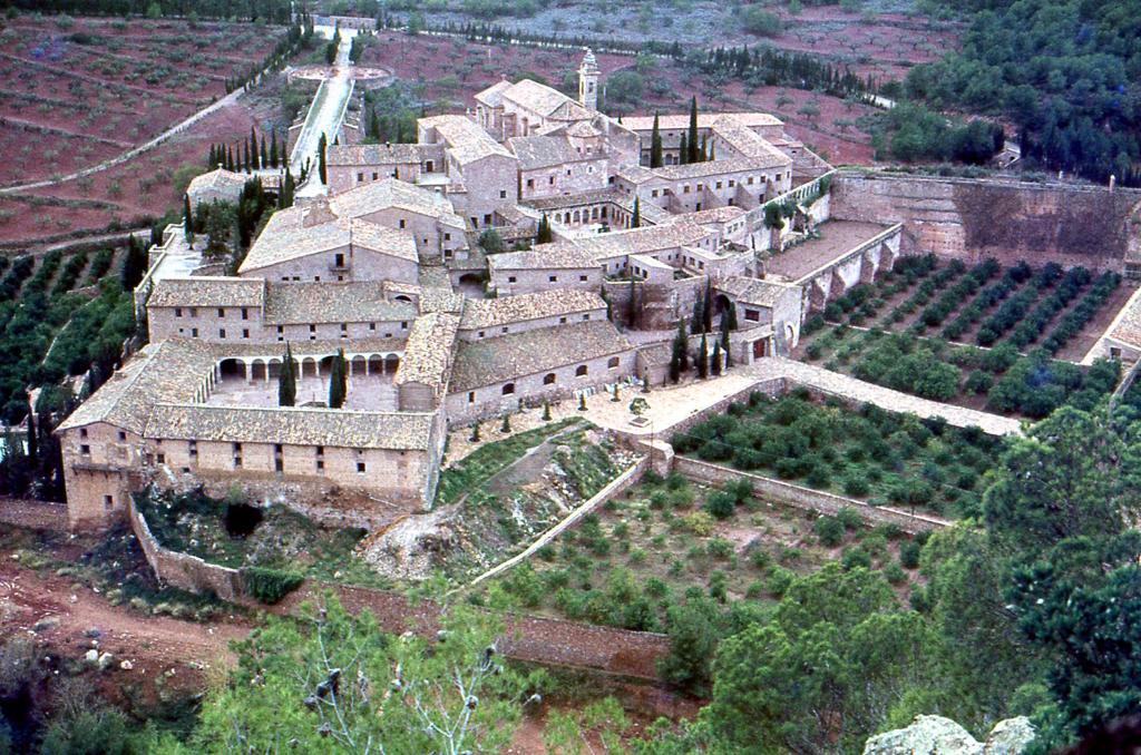 Imagen aérea de la Cartuja de Portaceli ubicada en Serra