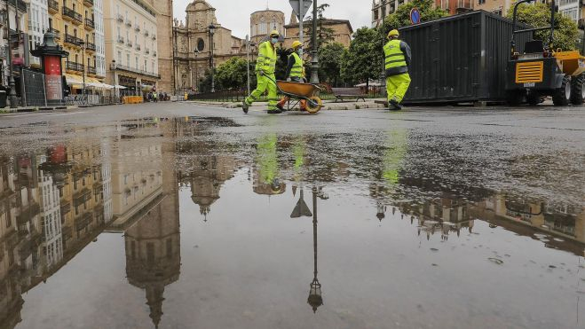 Obras en la Plaza de la Reina de València