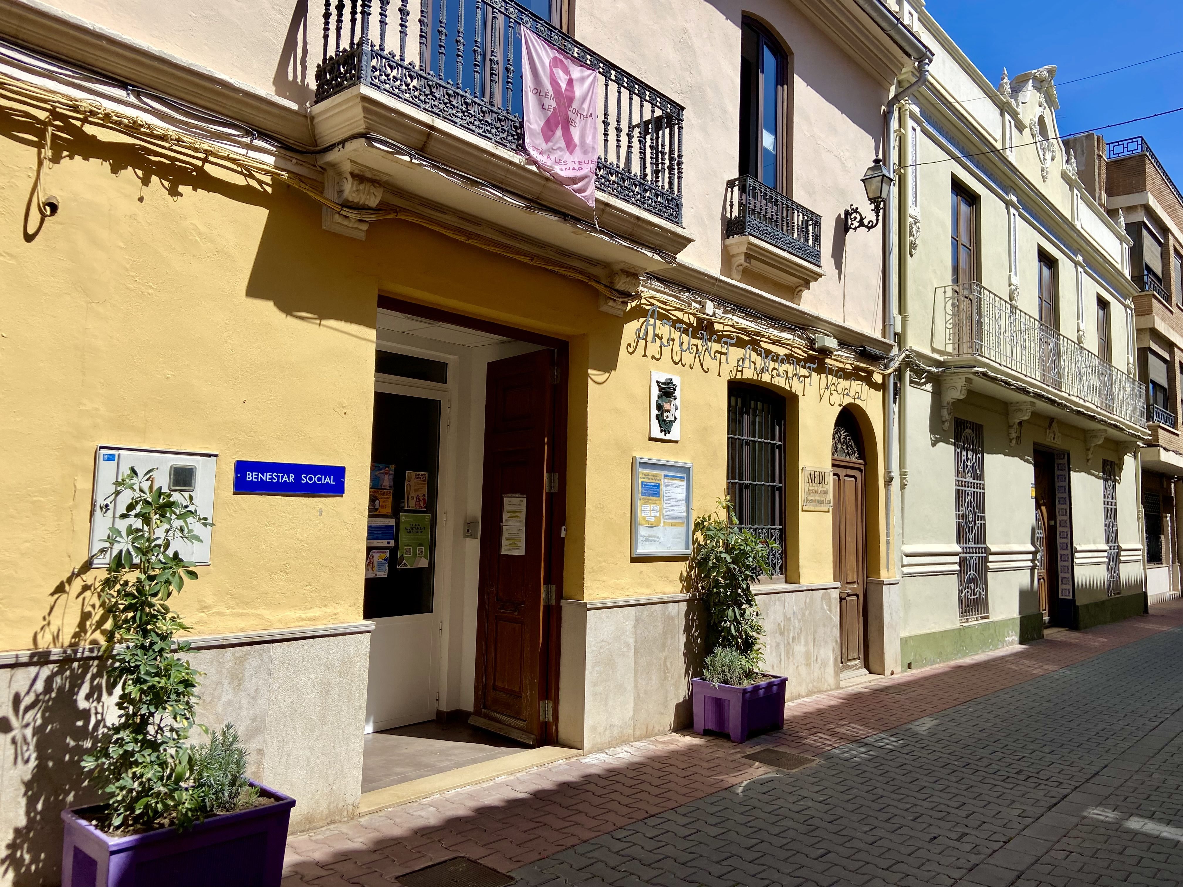 Edificio de Bienestar Social actualmente situado en el Antiguo Ayuntamiento de Massanassa