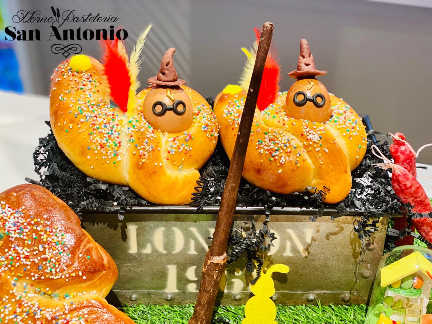 Monas de Pascua elaboradas en el horno San Antonio, uno de los premiados en el concurso