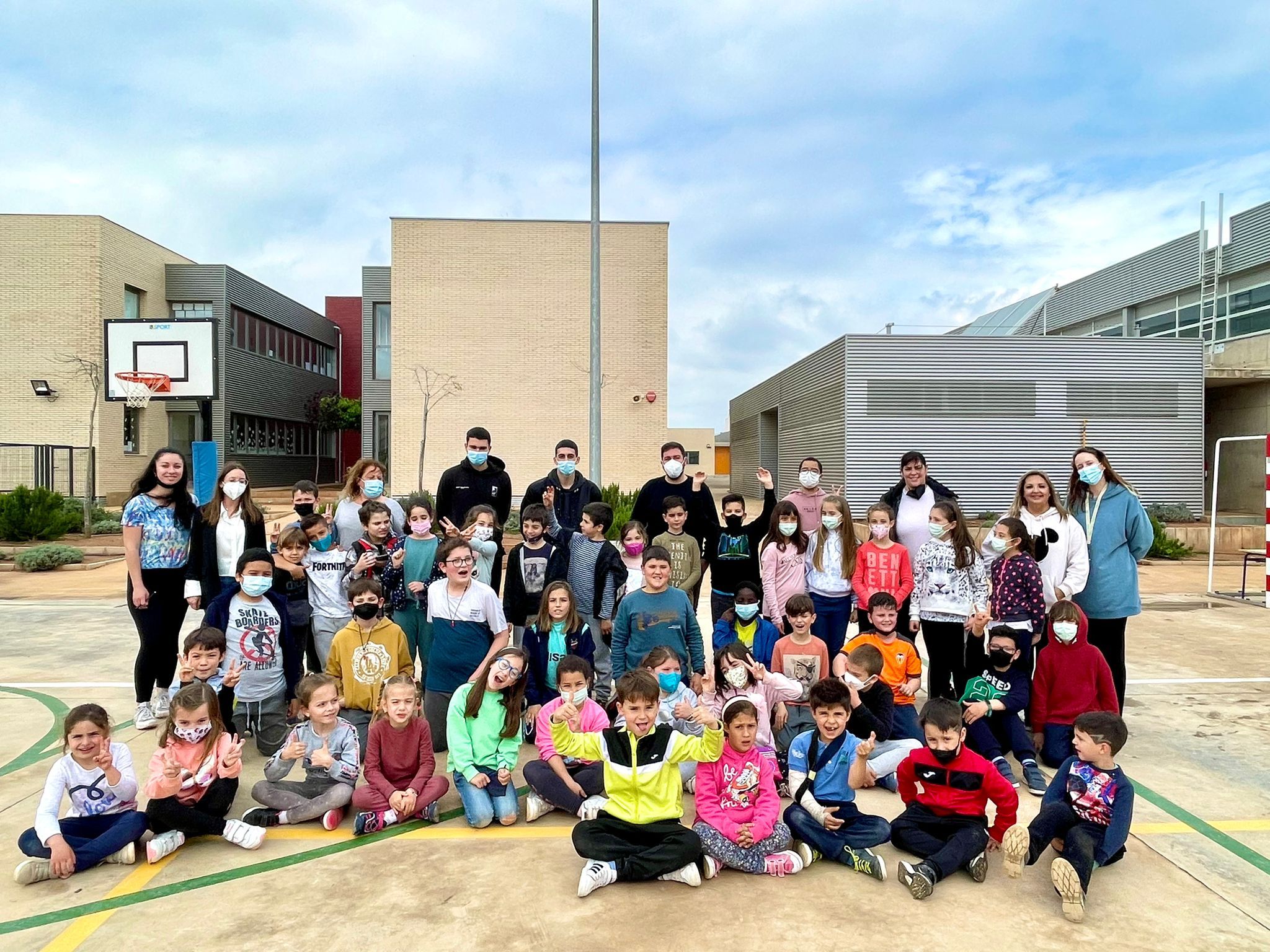Participantes del programa "Concilia la Pasqua" de Rafelbunyol