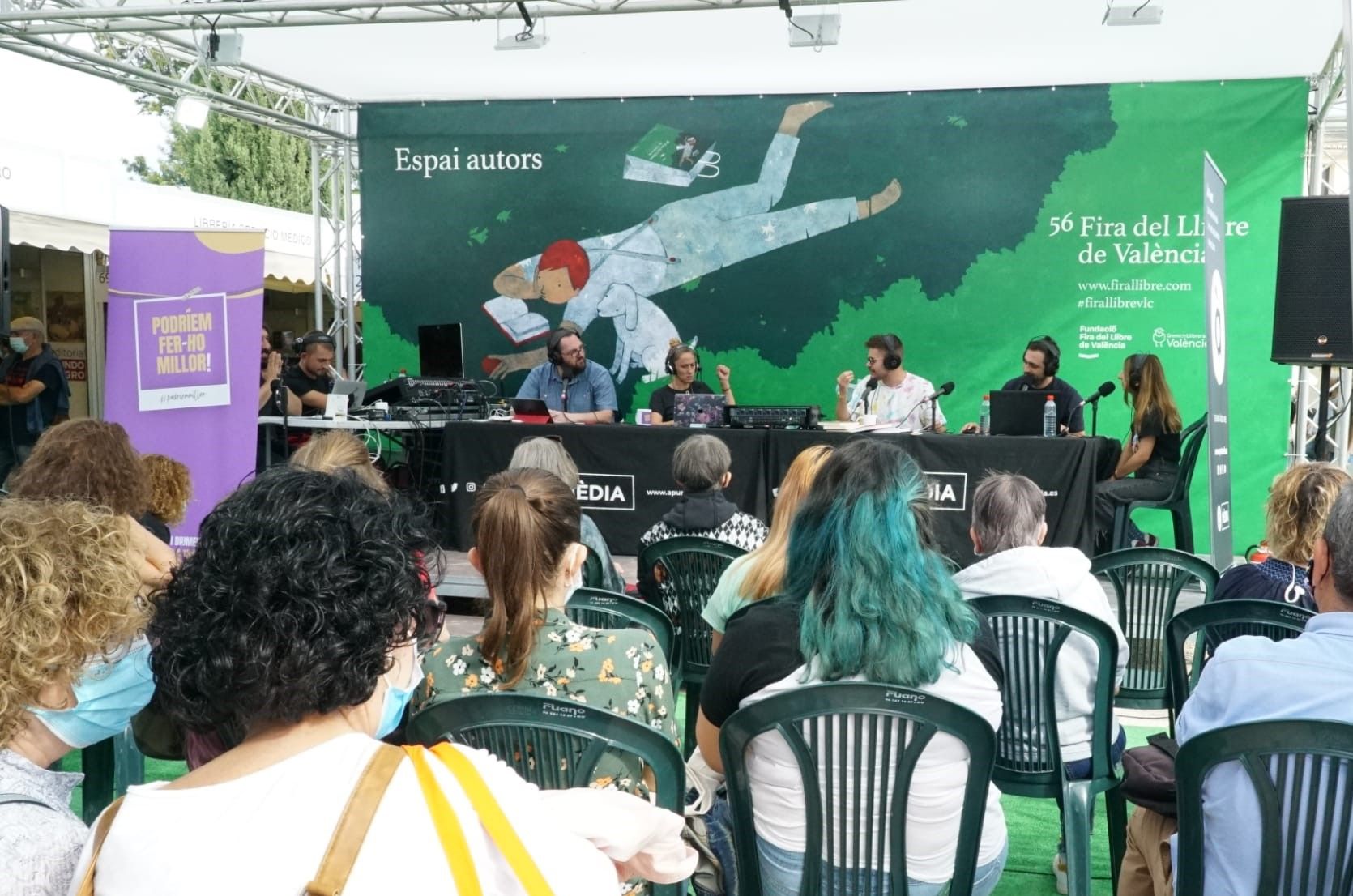 'Podriem fer ho millor' desde la feria del libro 
