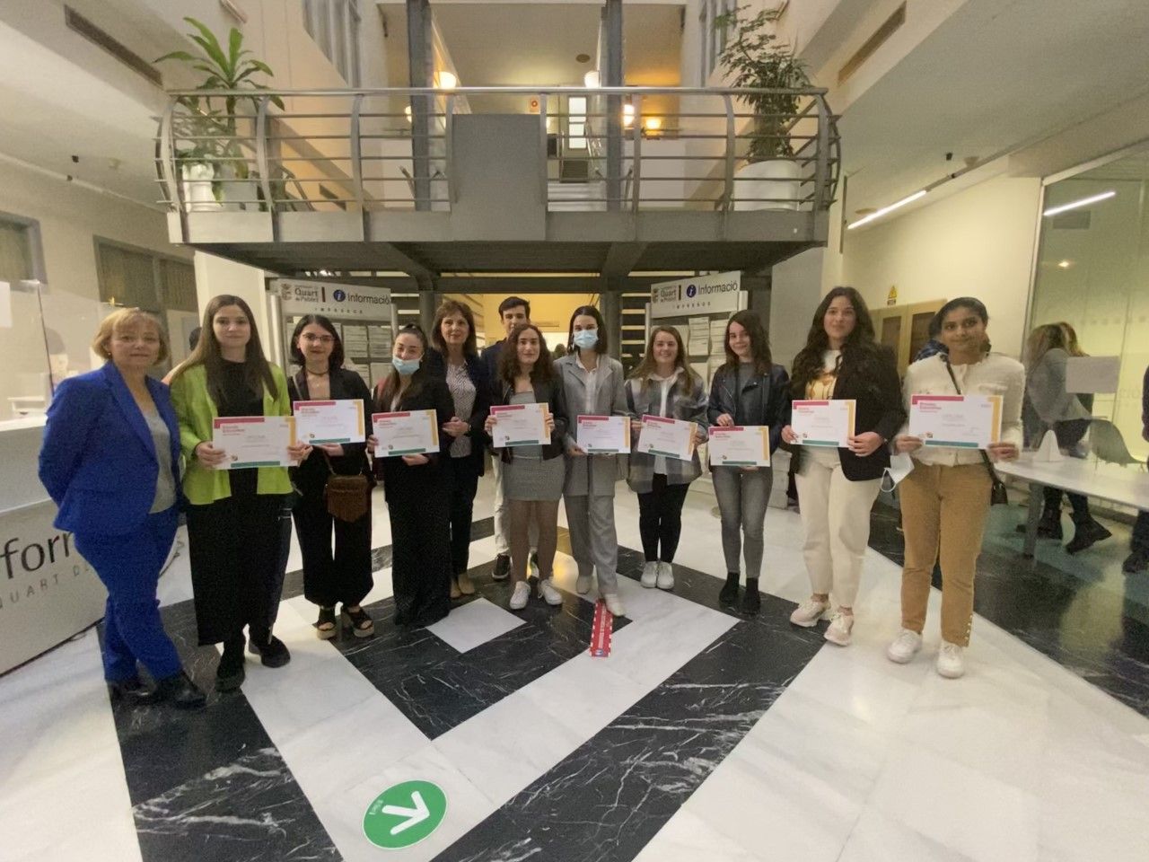Los y las estudiantes premiados en los Premios Educativos al mejor alumnado de Quart de Poblet 