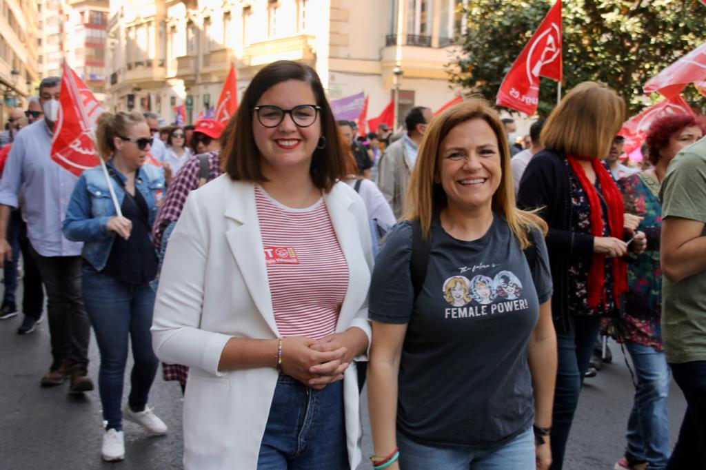 Sandra Gómez y Pilar Bernabé el 1 de Mayo