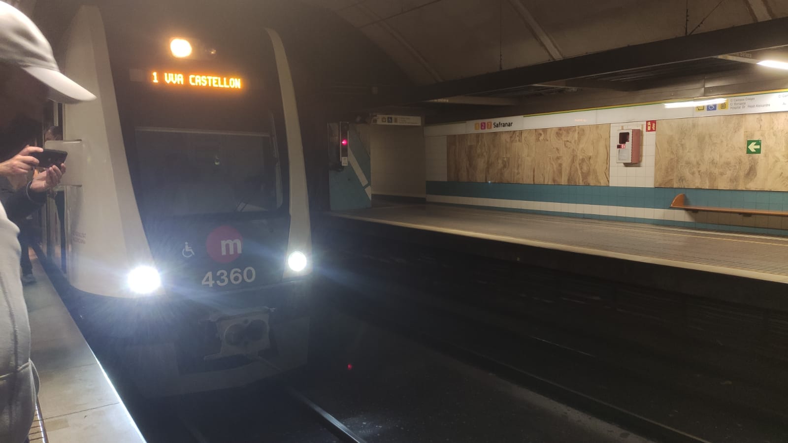 Un tren de Metrovalencia