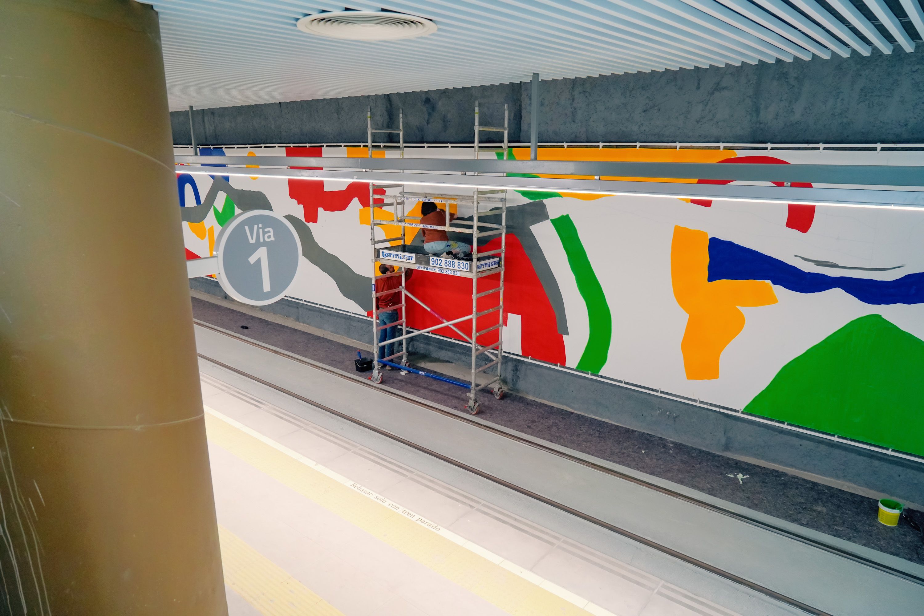 Mural en la estación de Russafa de la L10 de Metrovalencia