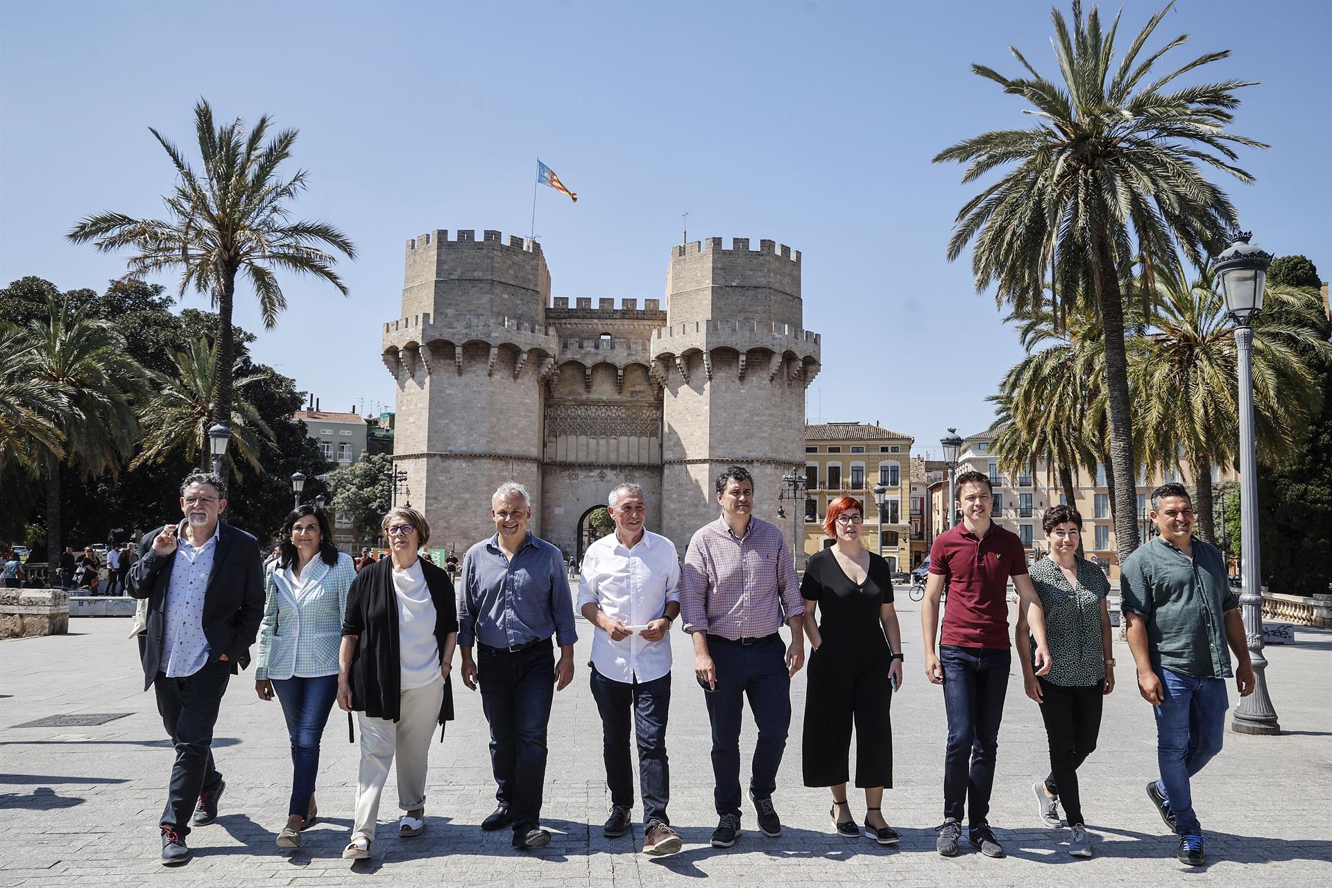 Partidos de izquierdas firman un acuerdo "fraternal" para dar un toque ...