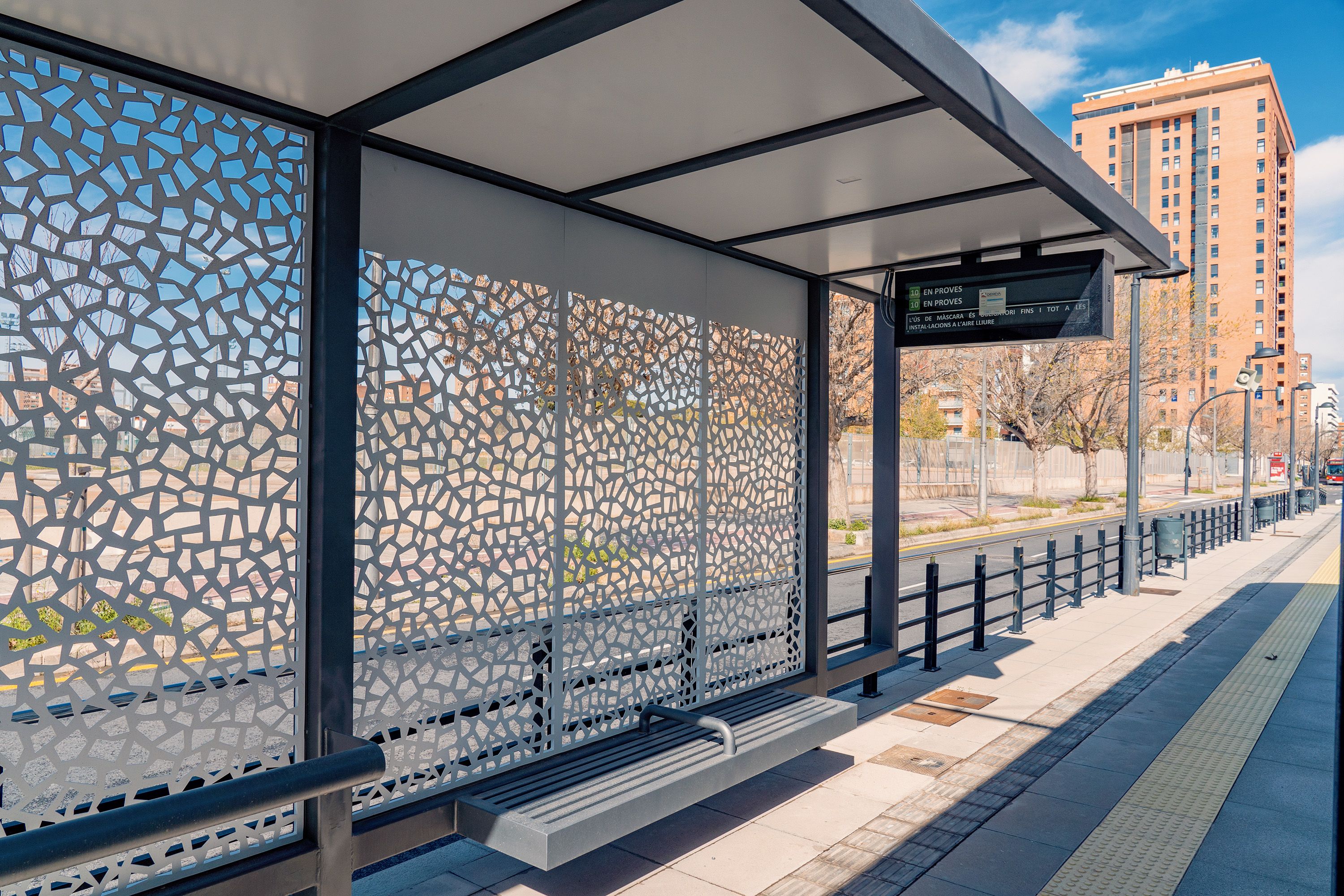 Parada de la Línea 10 de Metrovalencia