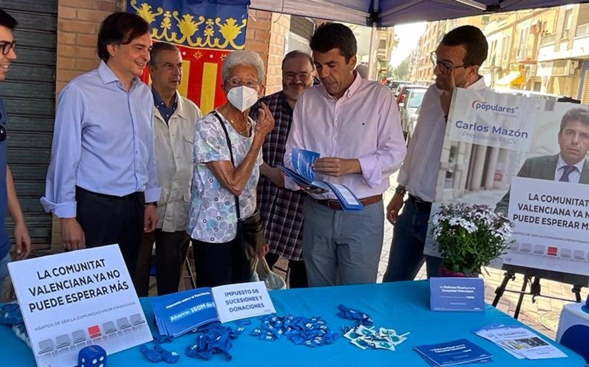 Mazón en su visita a Manises