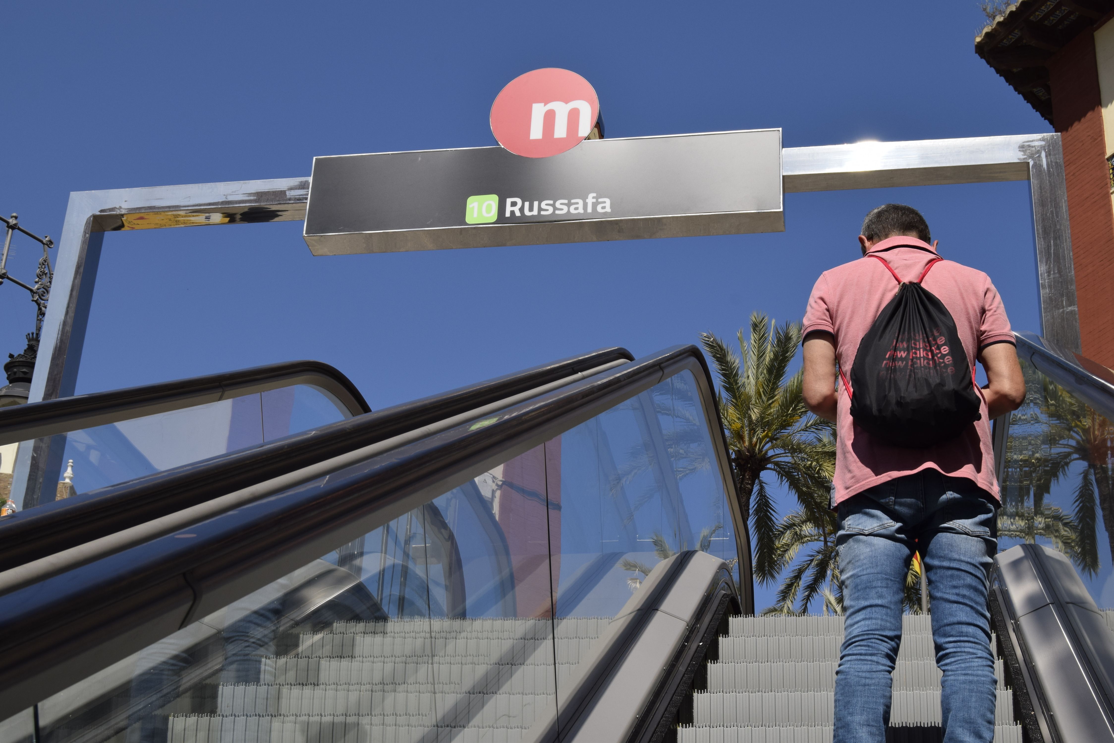 Parada de Metrovalencia de Russafa