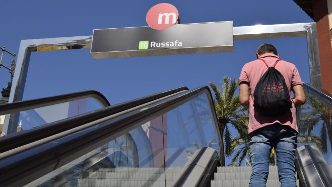 Parada de Metrovalencia de Russafa