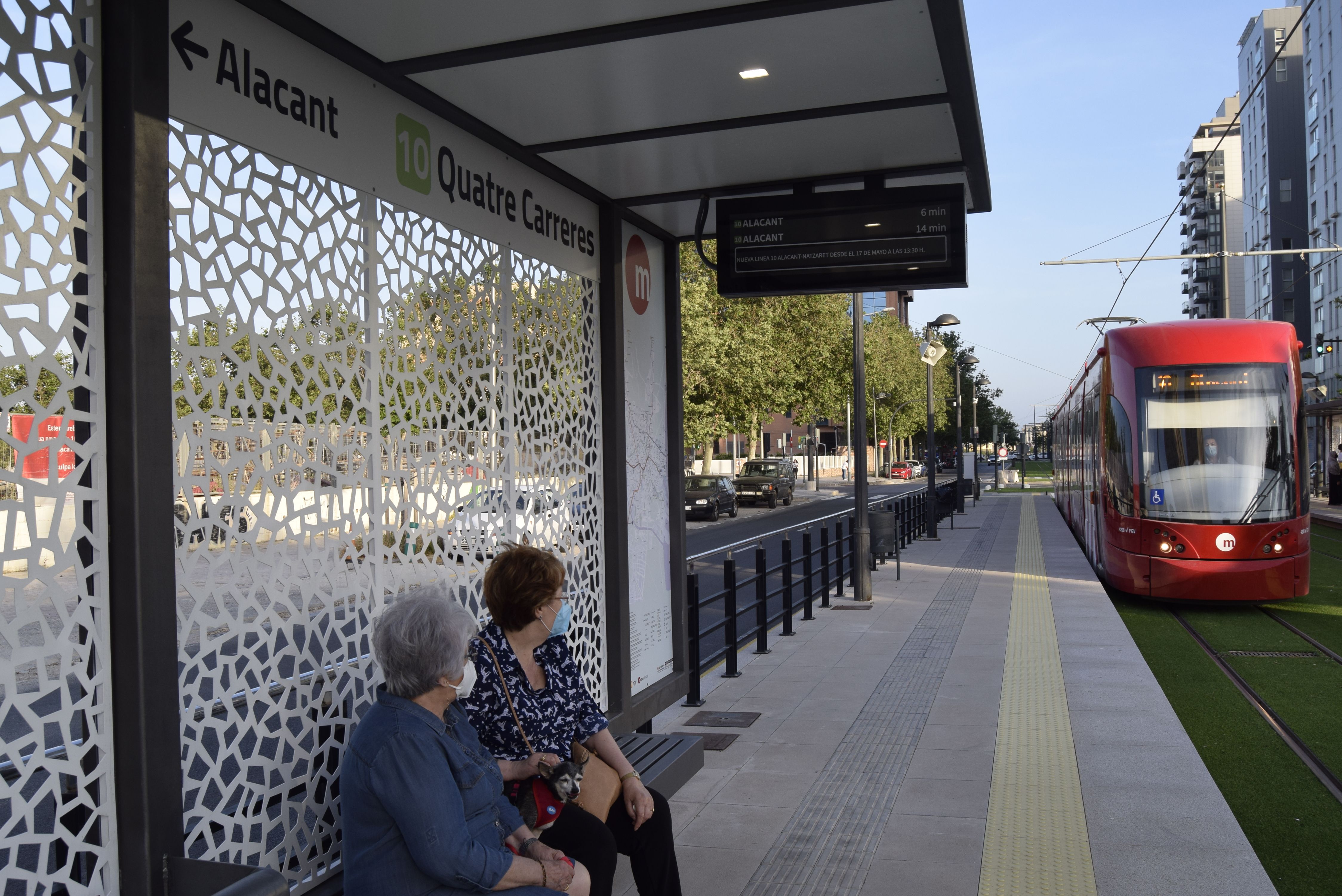 Parada de Metrovalencia de Quatre Carreres
