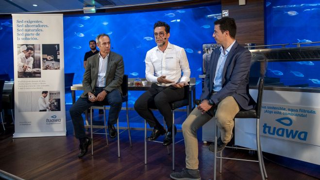 Dionisio García, CEO de Global Omnium; el chef Quique Dacosta y Juan Monrabal, CEO de Tuawa