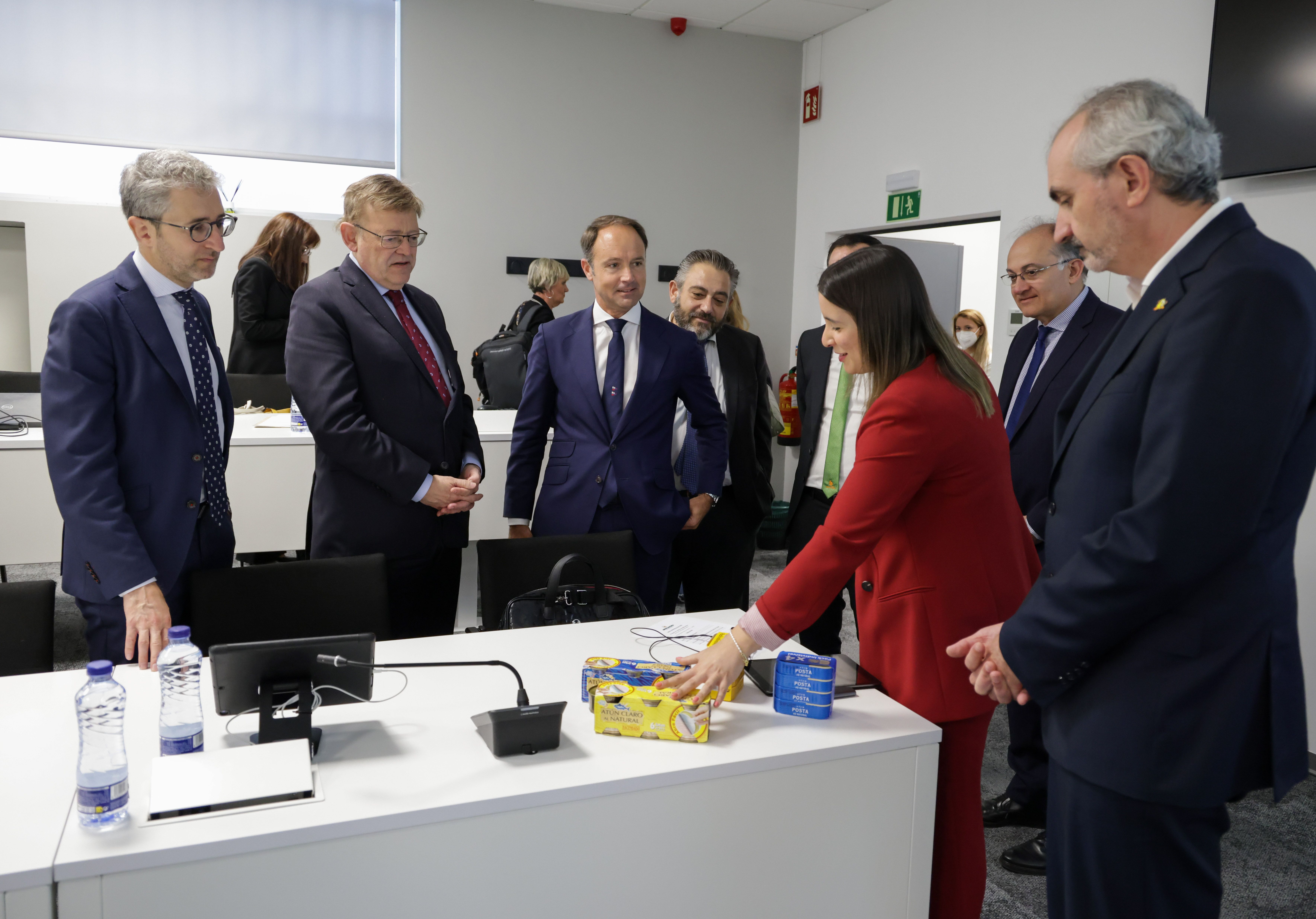 Ximo Puig y Arcadi España durante su visita al centro de coinnovación de Mercadona en Lisboa