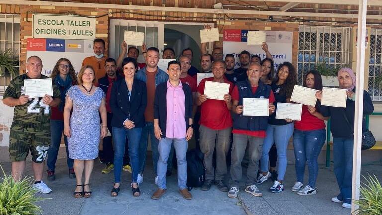 Entrega de diplomas a los participantes del programa Et Formem en Llíria