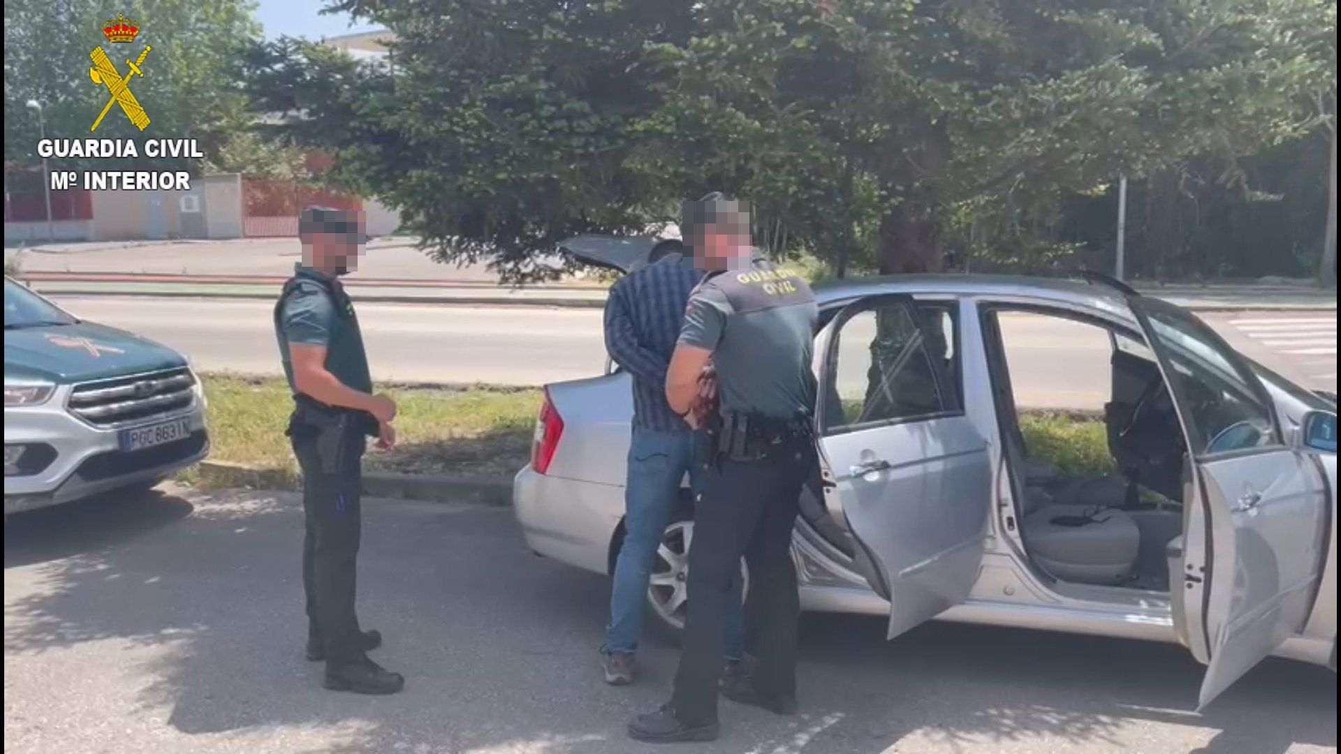 Moment de la detenció de la Guardia Civil