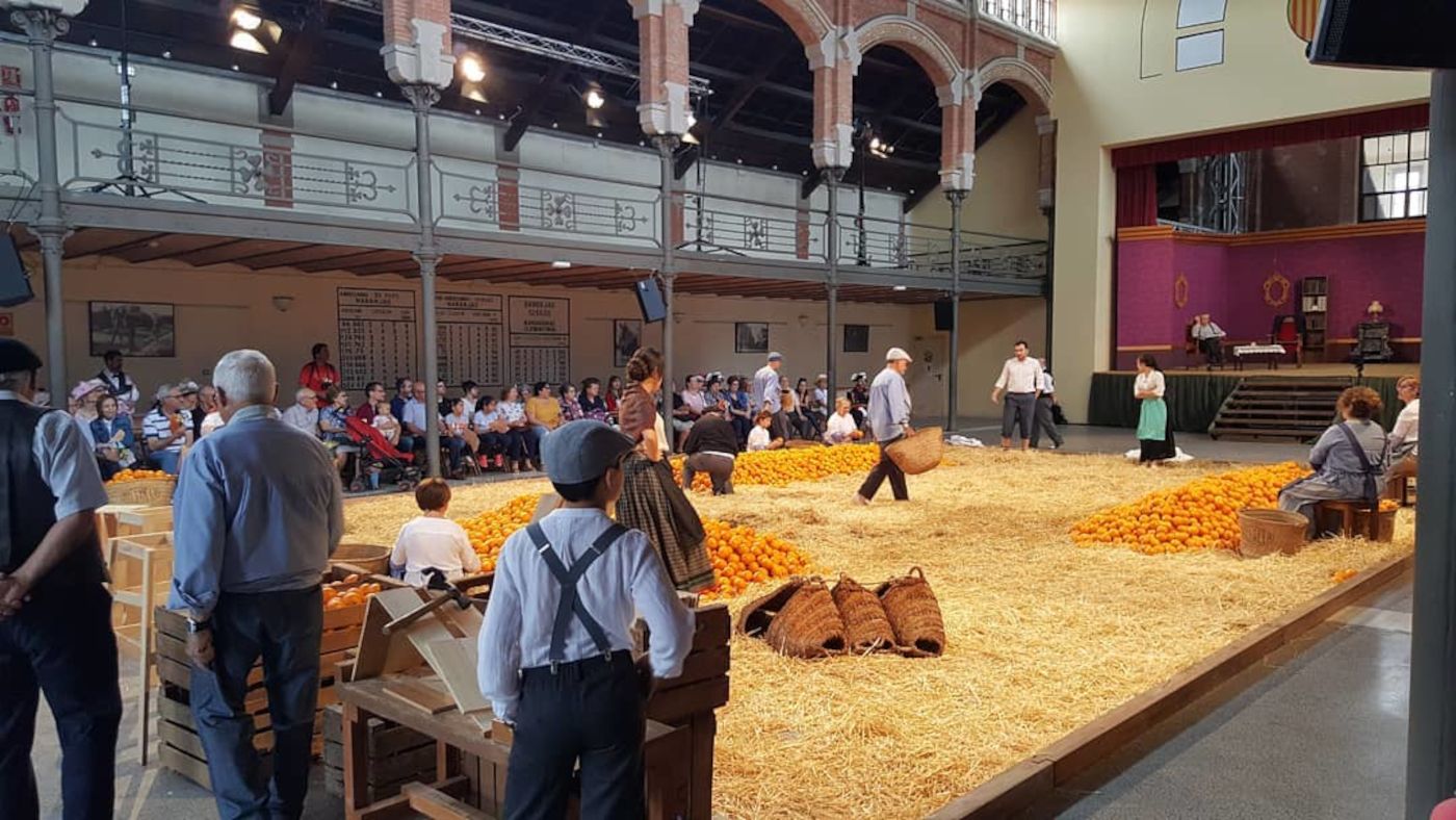 El magatzem de Ribera, en una de les recreacions de la Fira Modernista de Carcaixent El magatzem de Ribera, en una de les recreacions de la Fira Modernista de Carcaixent