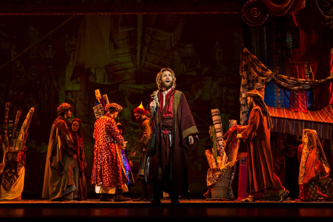 Representación del musical 'El Médico'