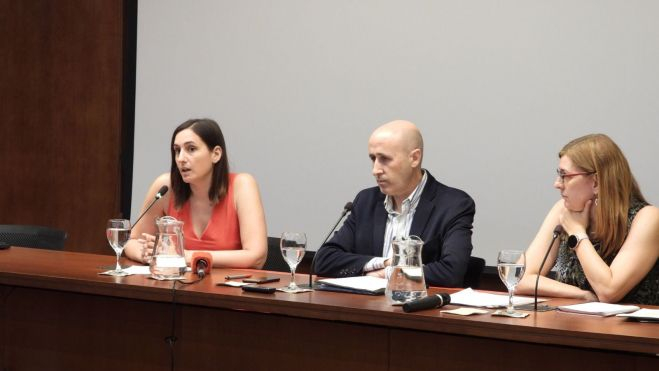 Elisa Valía, Miguel Polo y Arancha Fidalgo durante la rueda de prensa