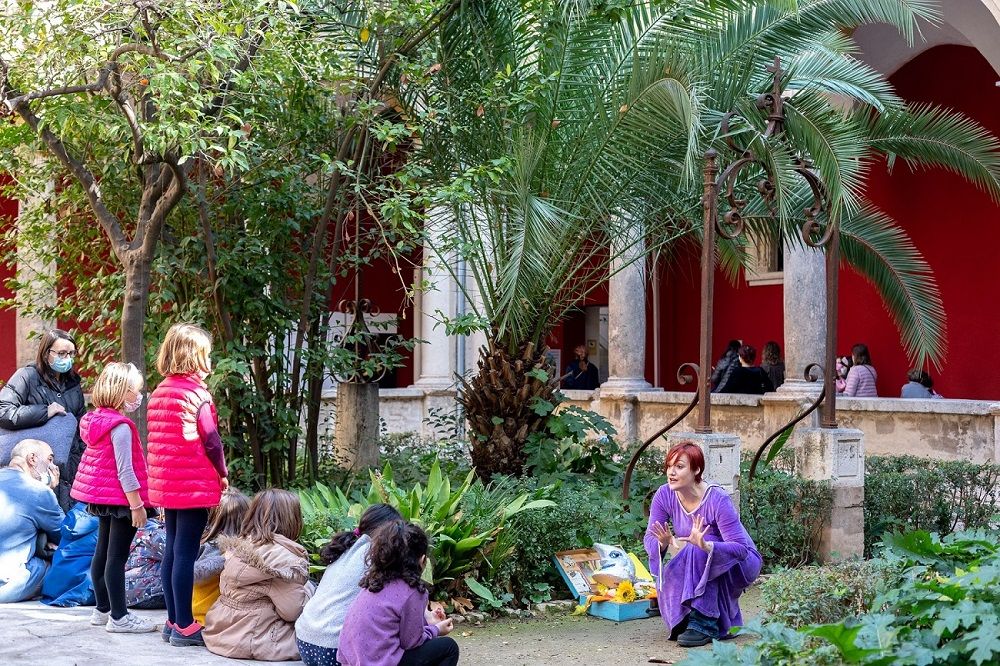 220616 EDUC foto1 Centre del Carme y Palo Alto Market val