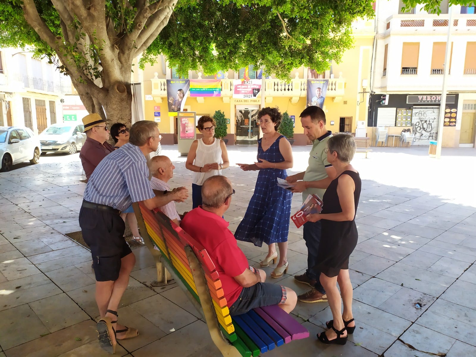 Reunió de Compromís per Foios per reclamar una millor atenció dels bancs